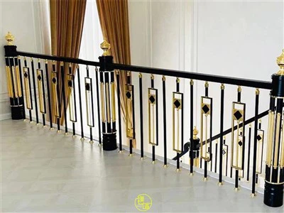 Ruudukujulised alumiiniumist balustrid